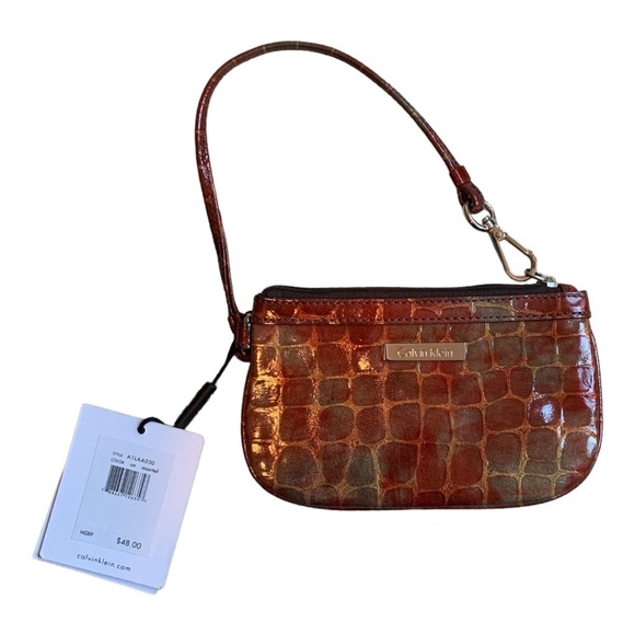 Calvin Klein Handbags - NWT Calvin Klein Leather Wristlet